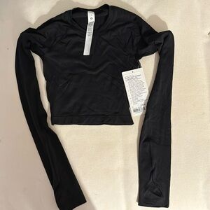 NWT Swiftly Tech Cropped Long-Sleeve Shirt 2.0